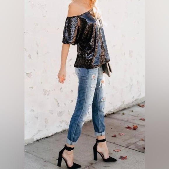 Elegant Shimmery Dew Shoulder Neckline W/Short Sleeves Sequin Detail Dress Top - Picture 4 of 14